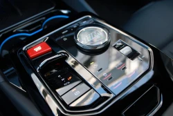 BMW M5    xDrive    Limo    Pano     Bowers    ACC    360