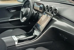 Mercedes-Benz    C220d    GSDach   MBUX   Ambeinte