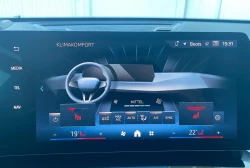 BMW   X1   xDrive  23d   M Sport    Pano   H/K   360