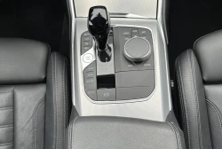 BMW 330e xDrive M-Sport  360° HUD 19” Autovehicule Autoturisme