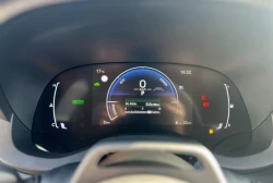 Toyota  Yaris Cross  1,5l  Hybrid   ACC